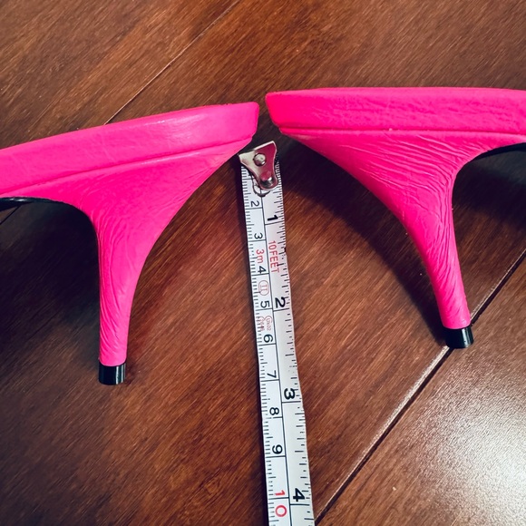 Final price Balenciaga Cagole leather pointed toe mule fluopink heels sandals 9 - Picture 12 of 12